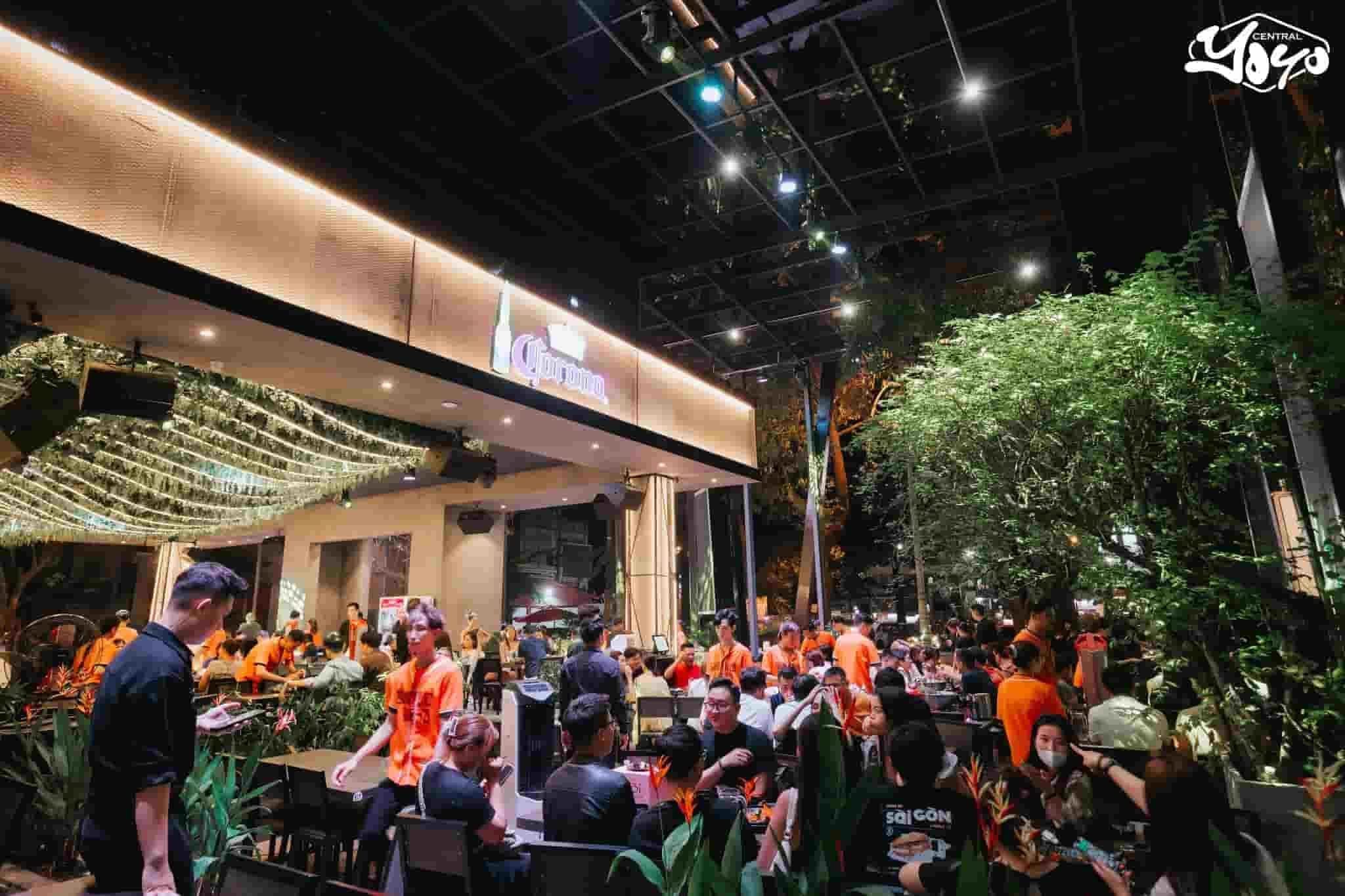 Yoyo Hai Bà Trưng. Đặt Bàn Ngay 0938341562. Yoyo beer garden ho con rua quan 3 6 1 e1696487342554 1